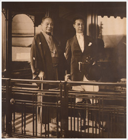 Photo Kihachiro Okura(left) Kishichiro Okura(right) 